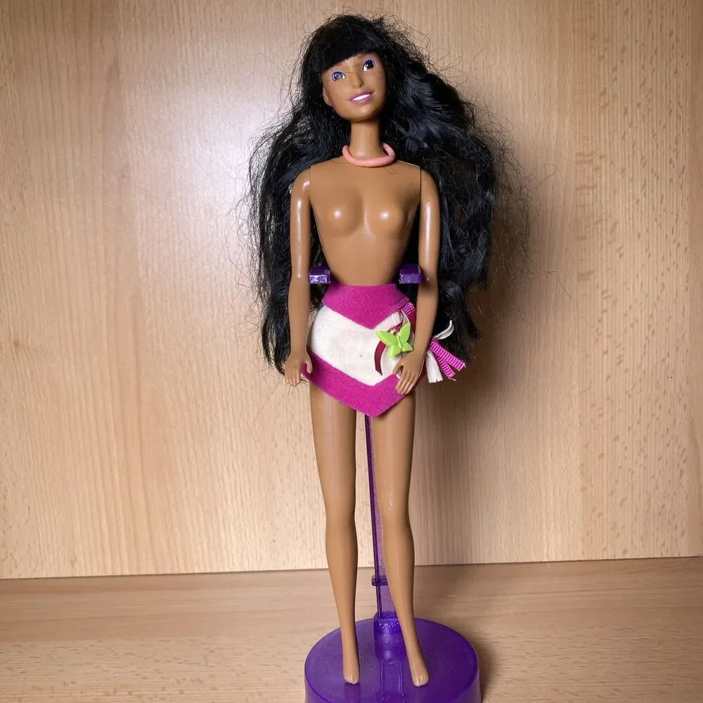 Pocahontas Nakoma Disney Color Splash Hair Mattel Doll 1995